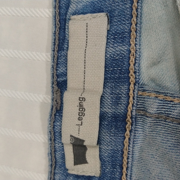 Levis Women Jean Leggings - Picture 7 of 10